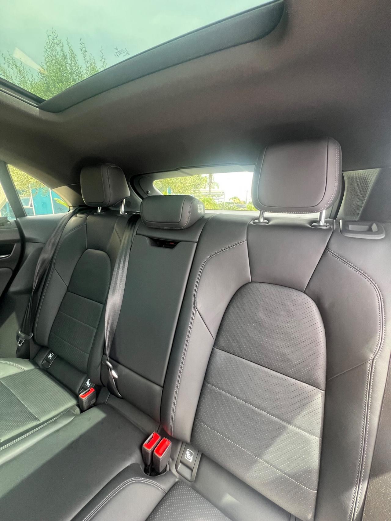 Porsche Macan EV 4 - possibilità noleggio no scoring