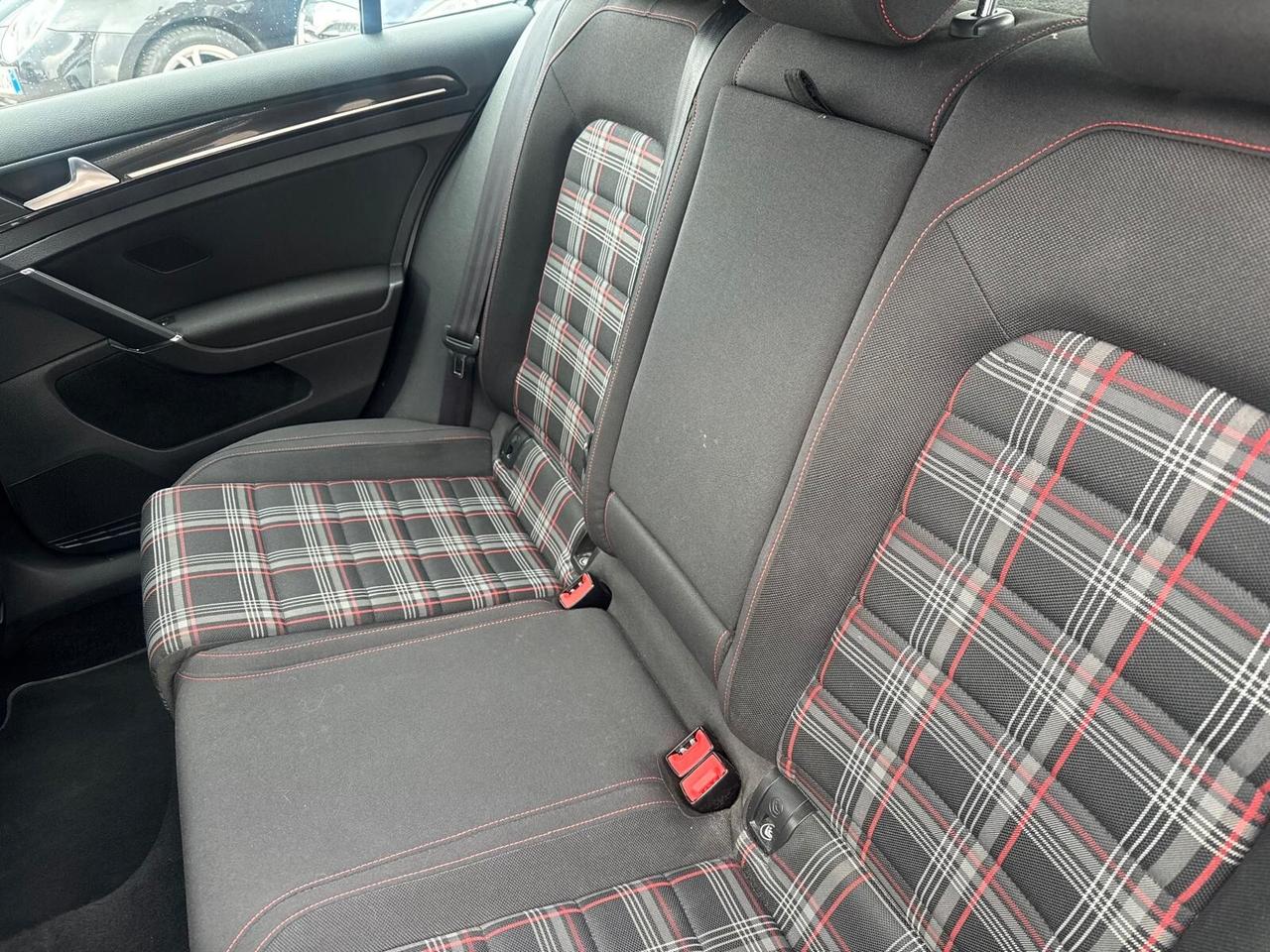 Volkswagen Golf GTI 2.0 DSG 5p. Garanzia