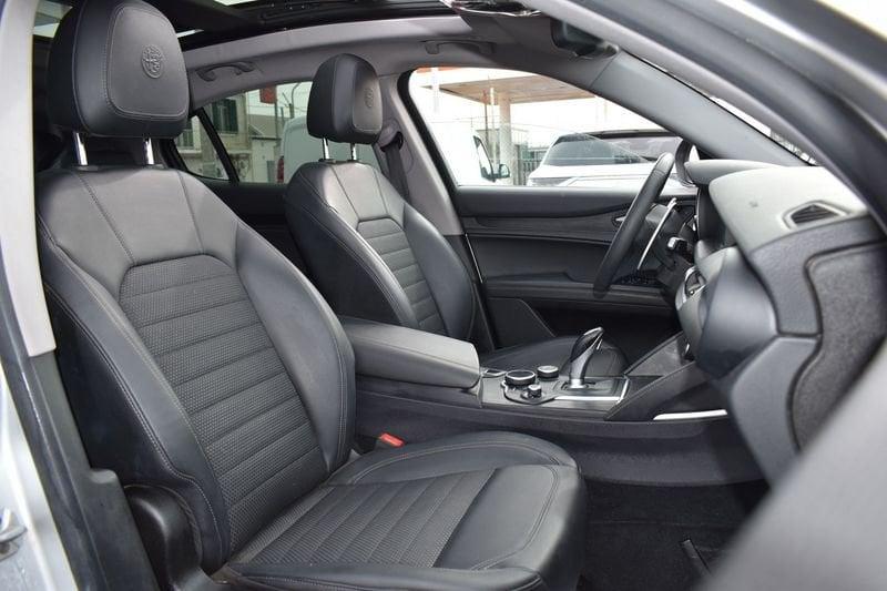 Alfa Romeo Stelvio 2.2 Turbo Diesel 210CV AT8 Q4 B-Tech