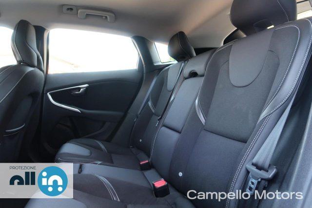 VOLVO V40 V40 D2 Geartronic Momentum