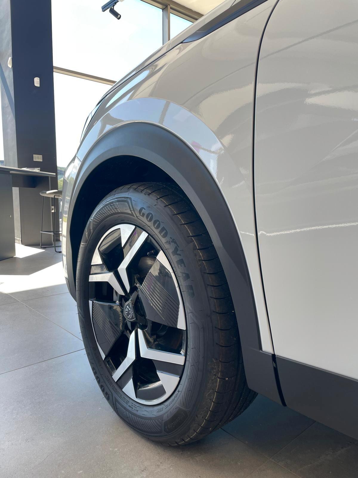 Peugeot 2008 PureTech 100 S&S Allure