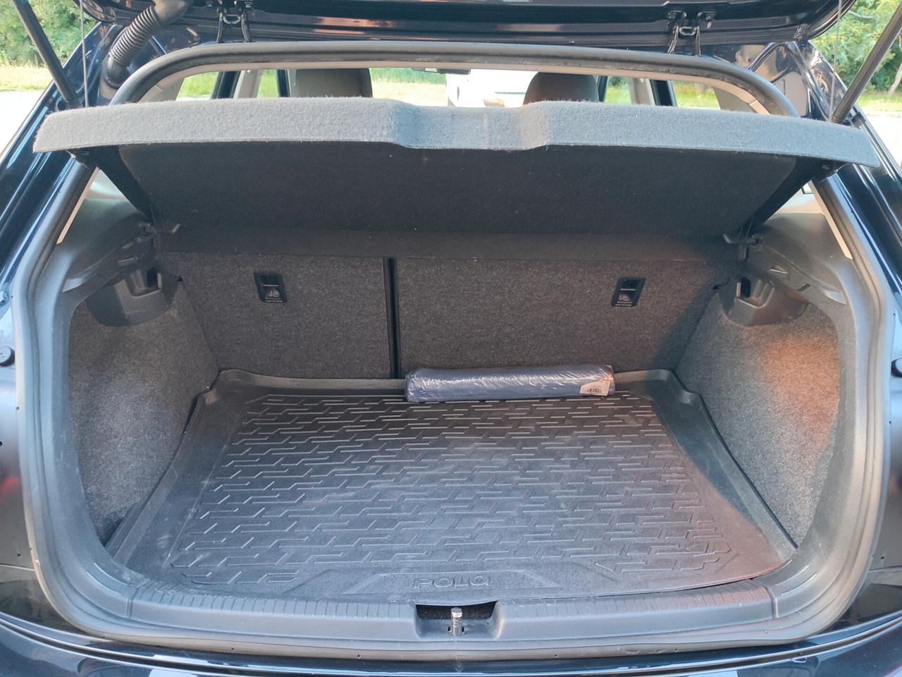 VOLKSWAGEN POLO DEL 2021 TGI A METANO DI CASA