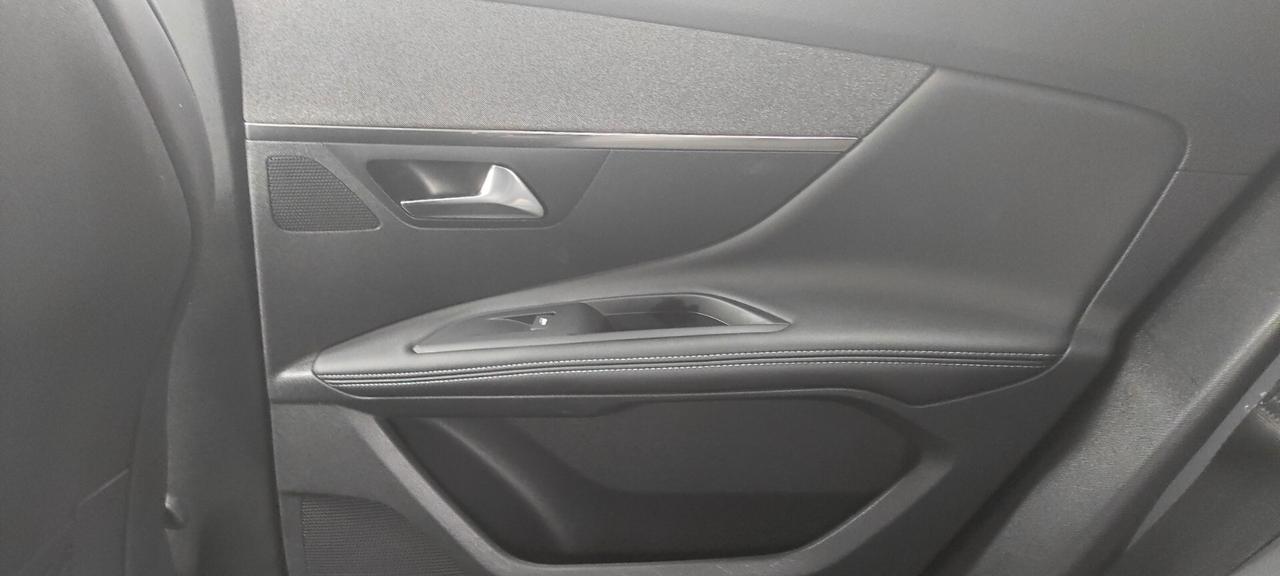 Peugeot 3008 BlueHDi 130 Cambio EAT8 Vigonza (PD)