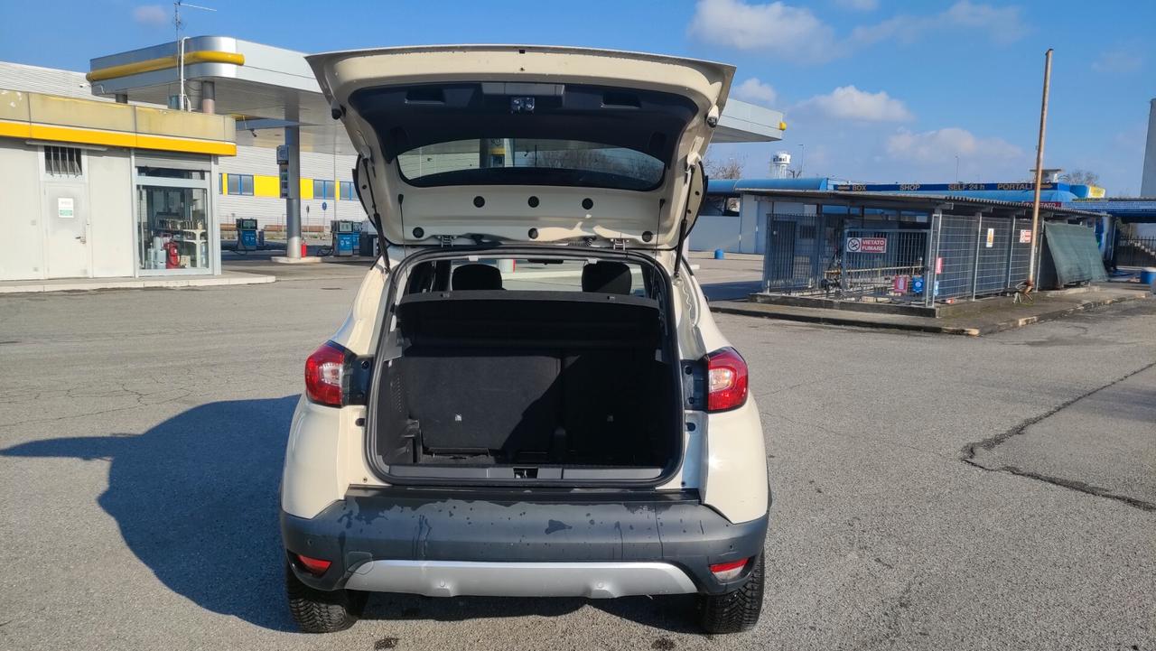 Renault Captur 1.5 dCi 8V 90 CV 66KW NEOPATENTATI - 2015