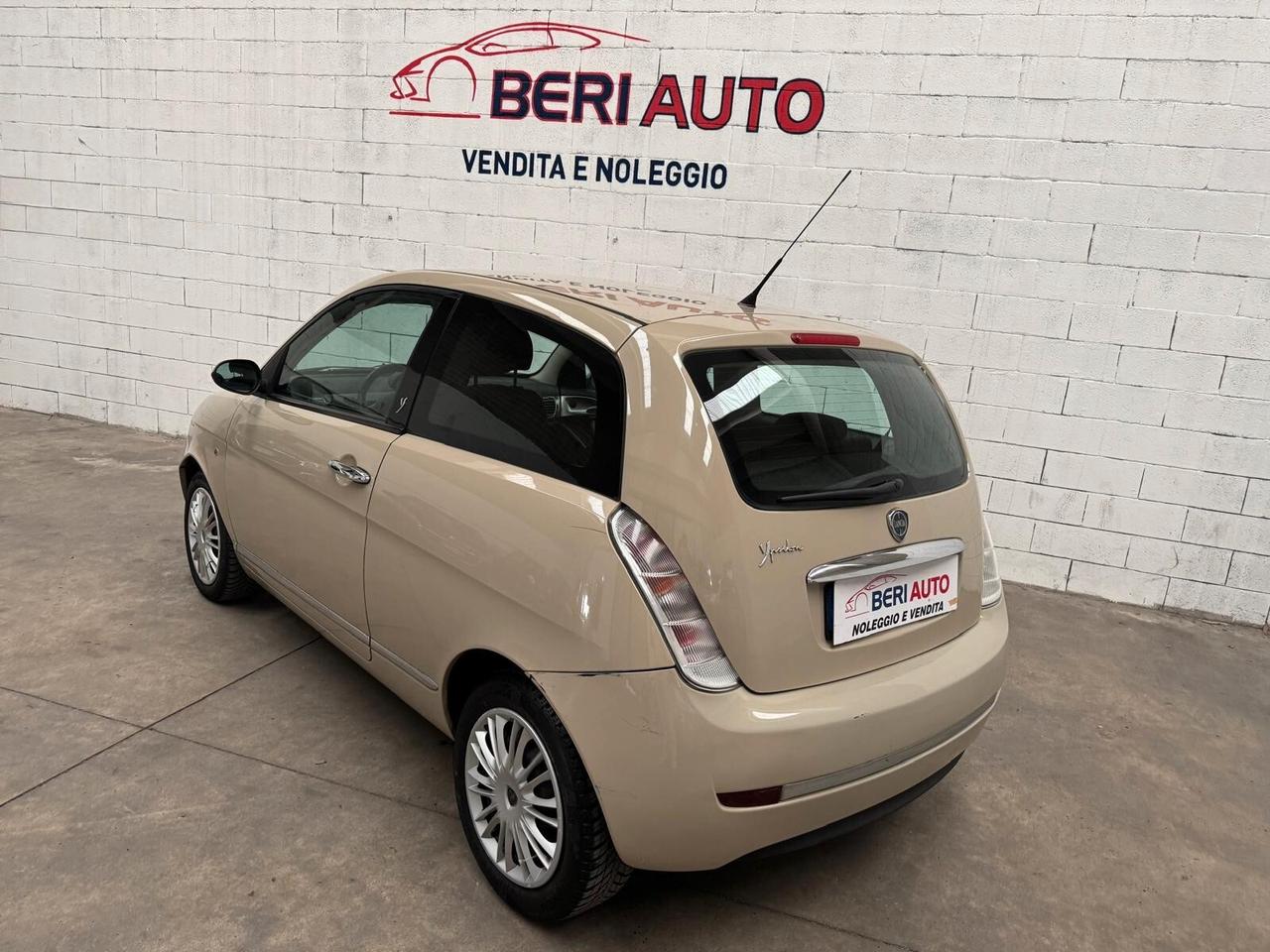 Lancia Ypsilon 1.2 benzina adatta neopatentati