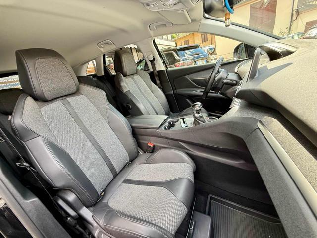 PEUGEOT 3008 BlueHDi 130 S&S Allure