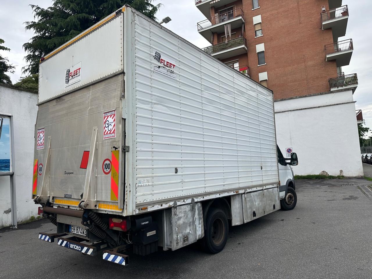 Iveco Daily Allestimento auto officina mobile completamente attrezzata