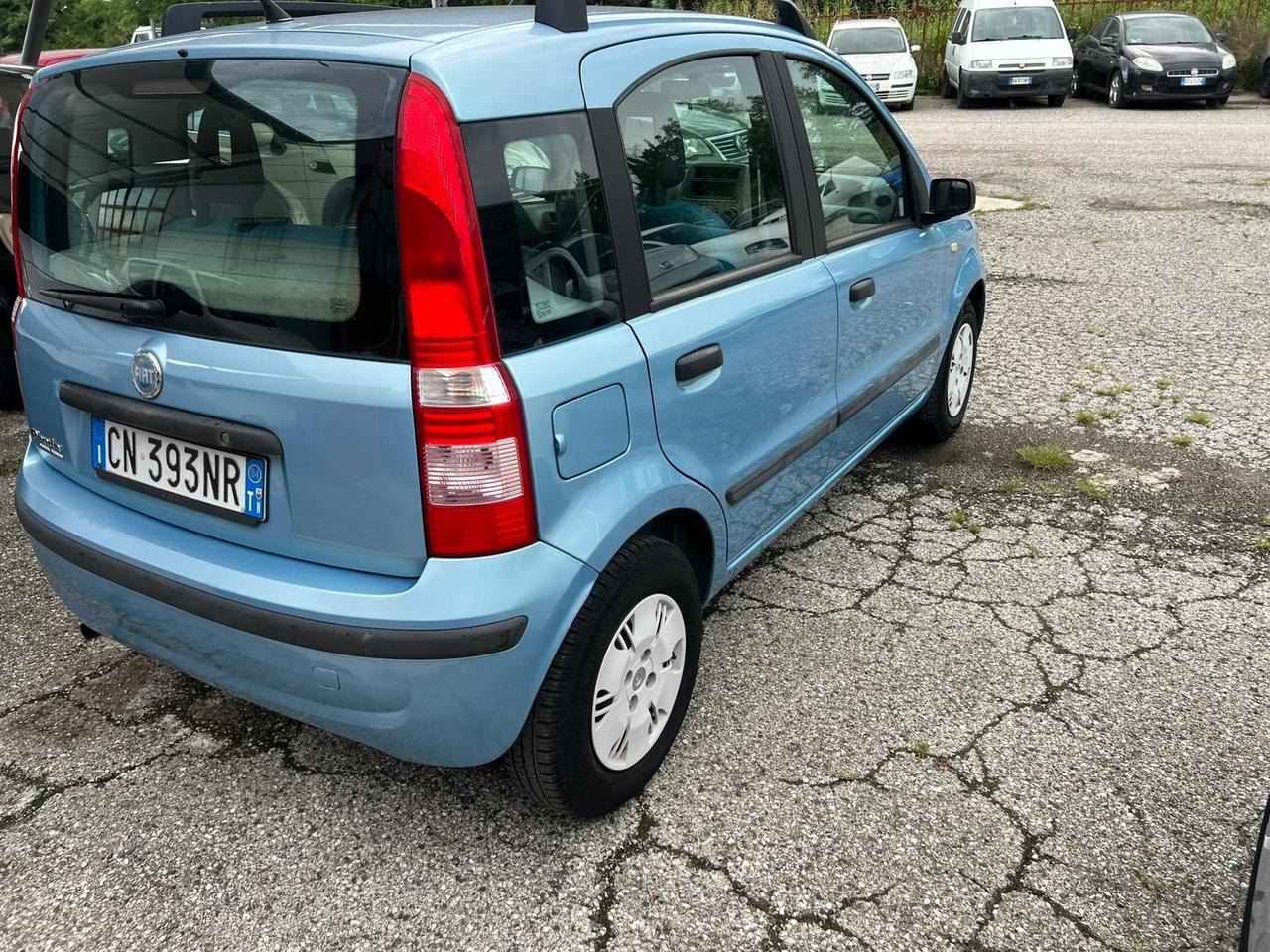 FIAT PANDA 1.2 BENZINA ANNO 2004 X NEOPATENTATI
