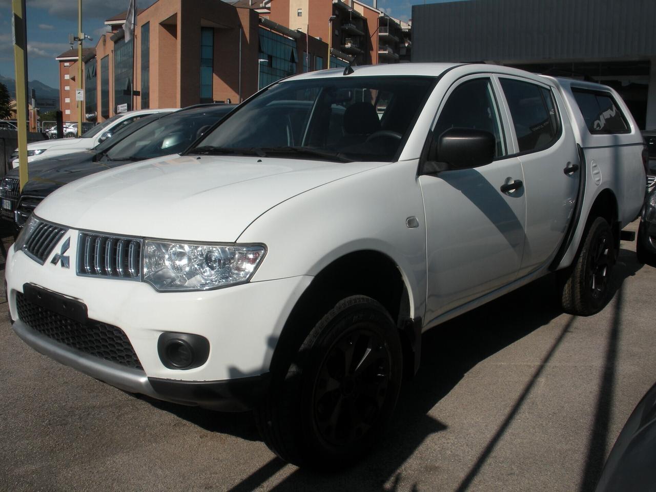 Mitsubishi L200 2.5 DI-D/136CV DC Invite DPF ''GLADIATOR''