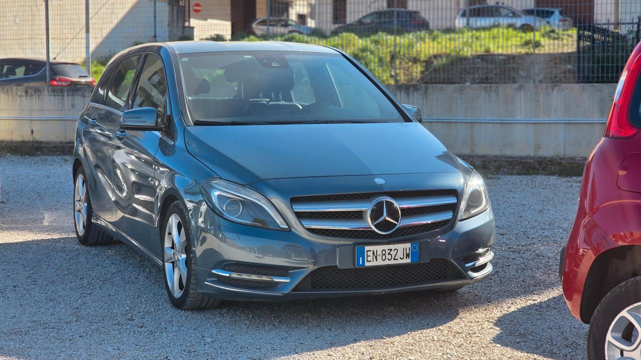 Mercedes-benz B 180 CDI BlueEFFICIENCY Premium