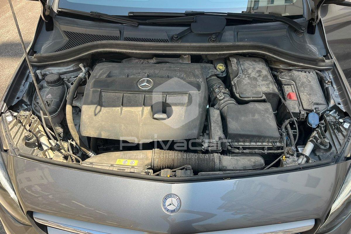 MERCEDES B 180 d Sport