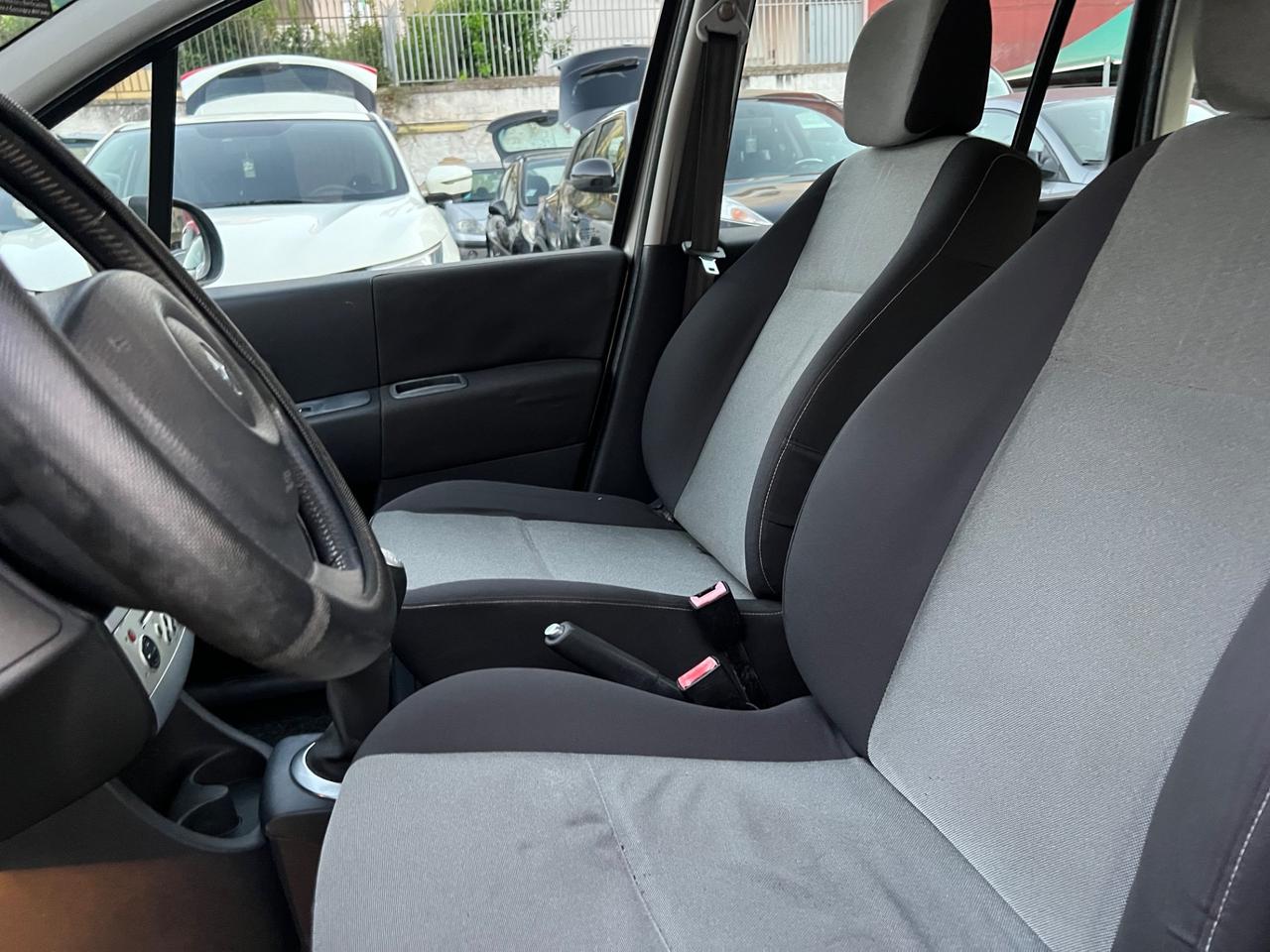 Renault Modus Grand 1.2 16V Dynamique