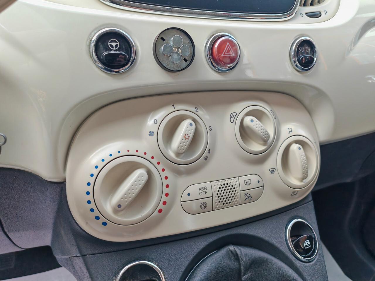 Fiat 500 C 1.3 diesel 07/2016 CV95 CABRIO lounge