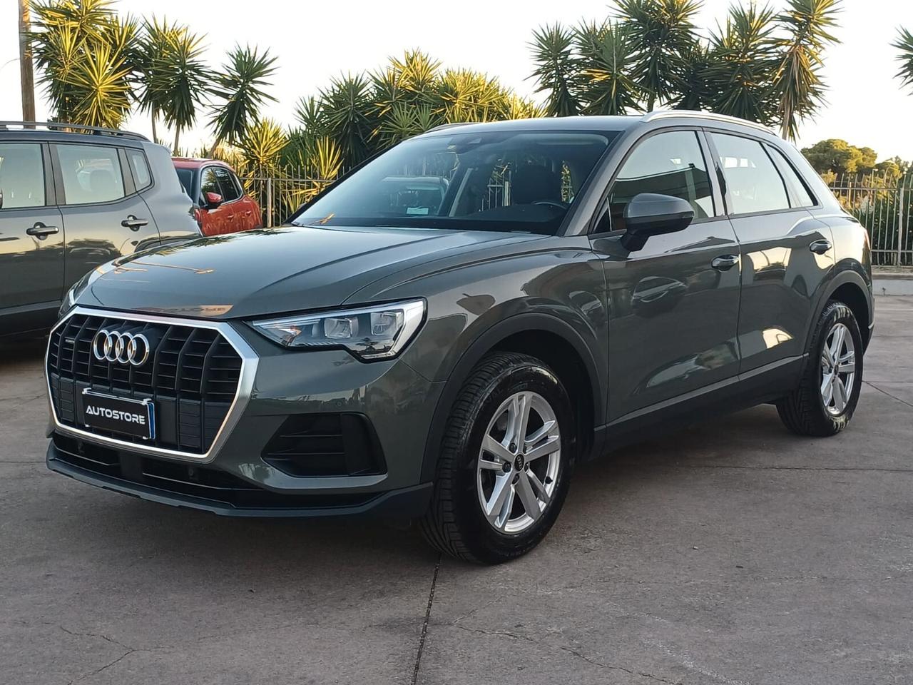 Audi Q3 35 TDI Quattro S tronic Business