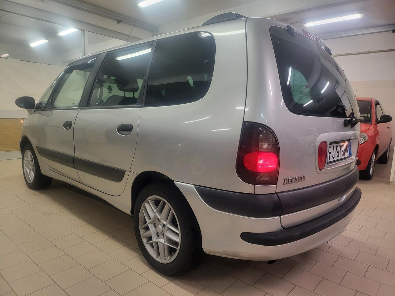 Renault Espace 2.0 kw 101 CV140 Matra 7POSTI