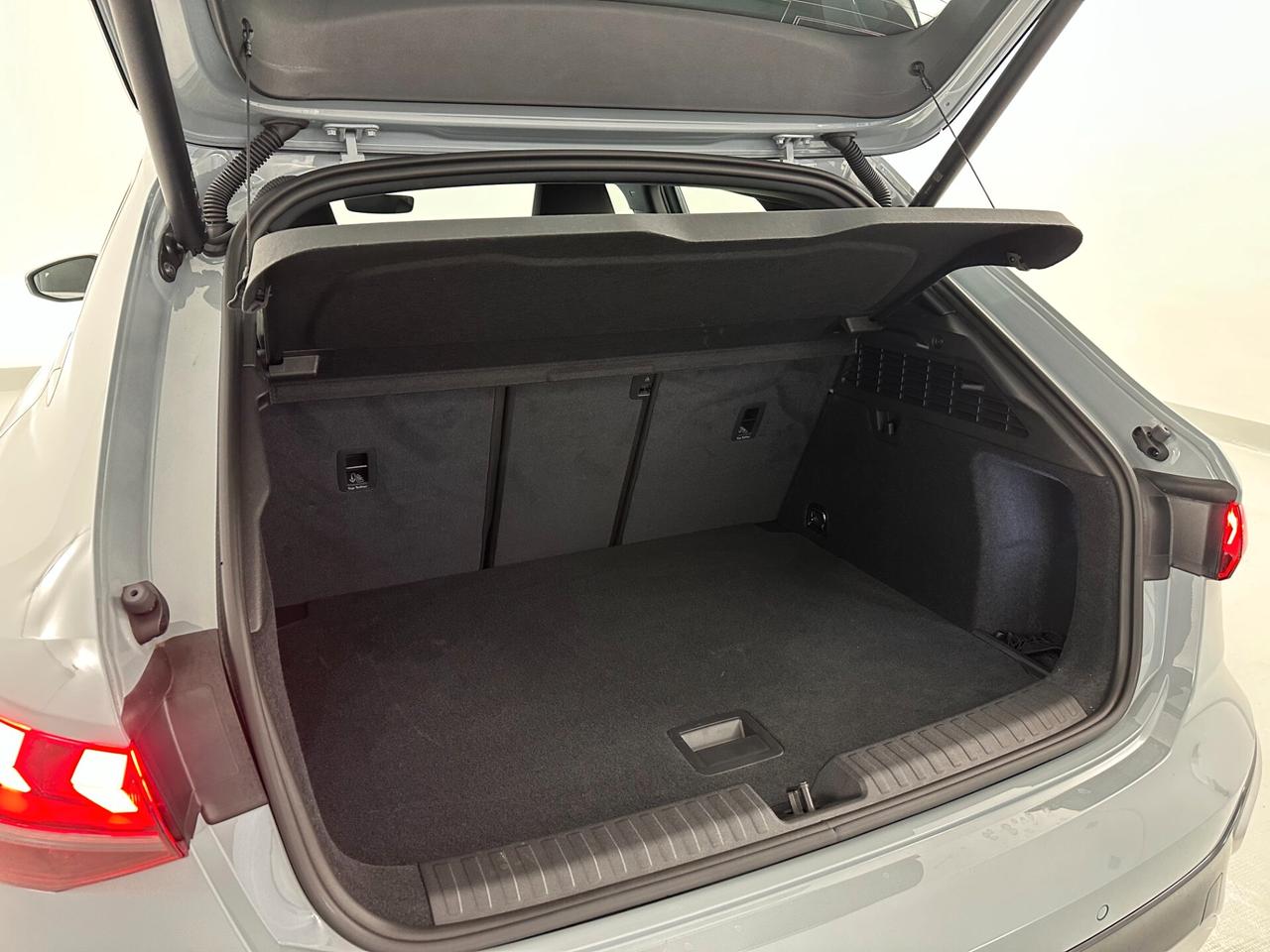 Audi A3 ALL STREET 35 TDI S.tronic /matrix/pelle/19.p/telecamera