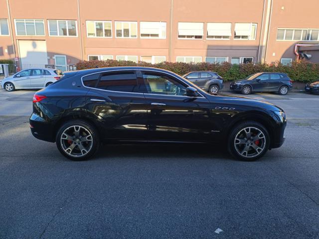 MASERATI Levante V6 Diesel 275 CV AWD Granlusso