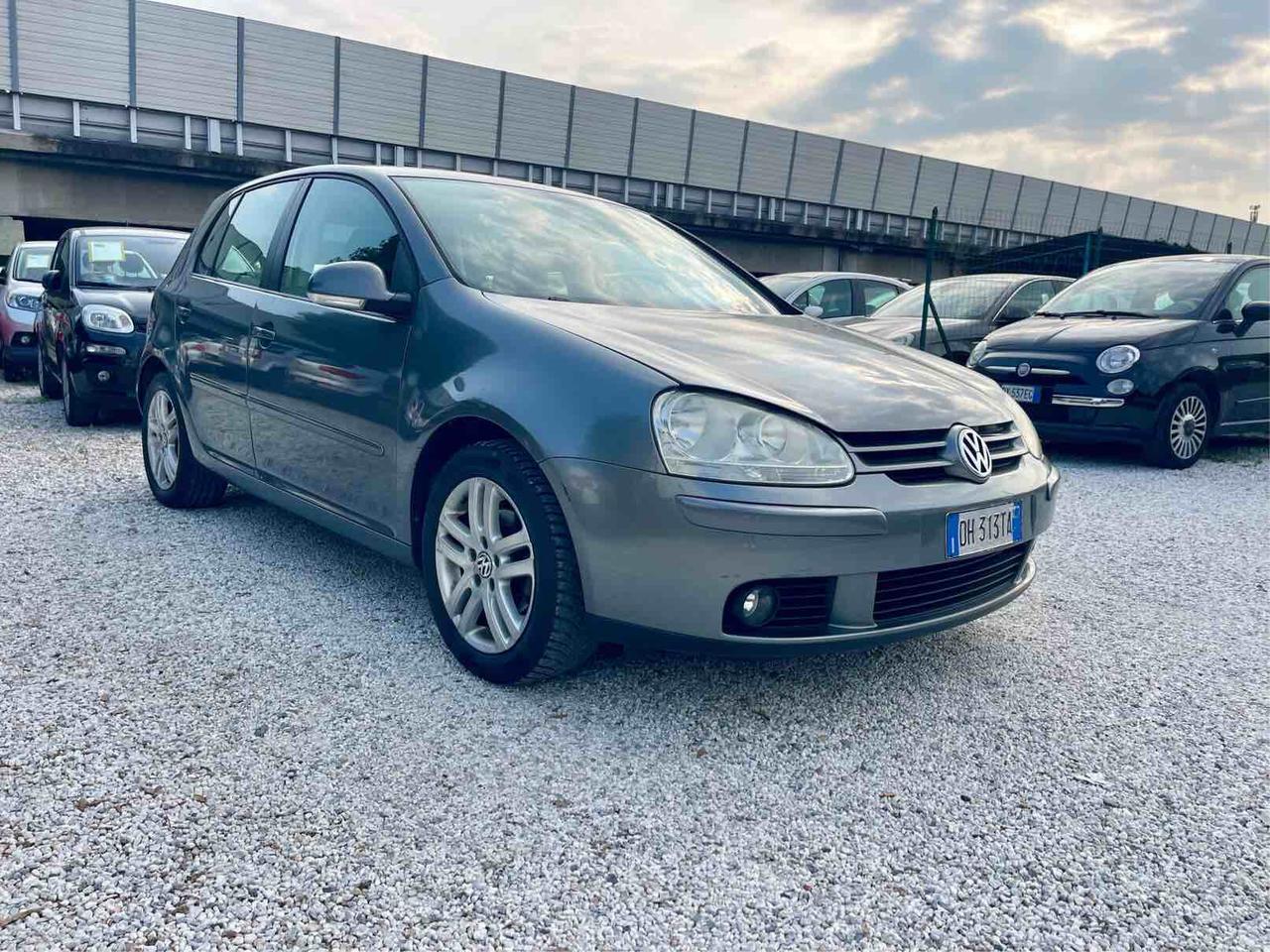 VOLKSWAGEN GOLF V - COMFORTLINE