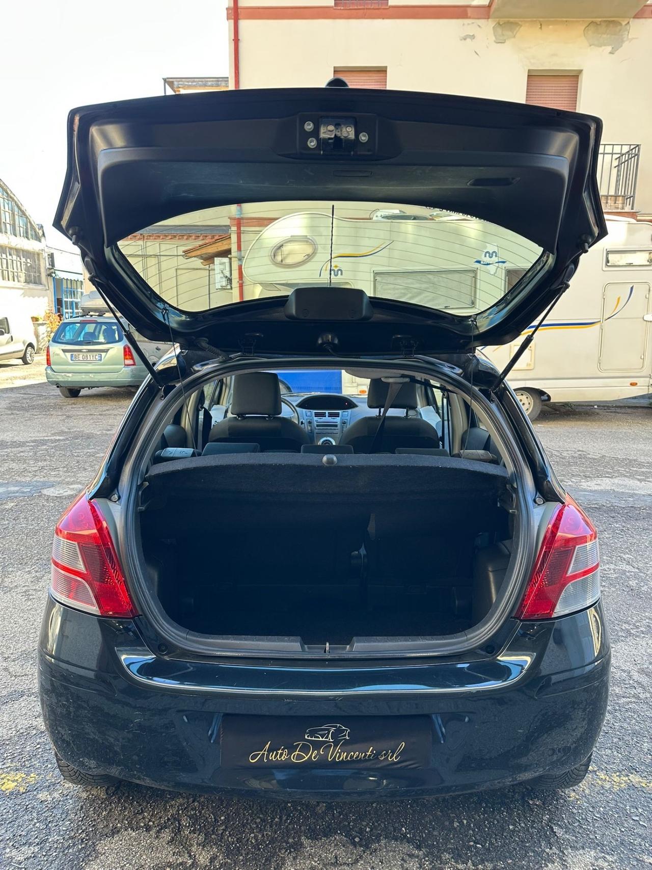 Toyota Yaris 1.0 5 porte Now