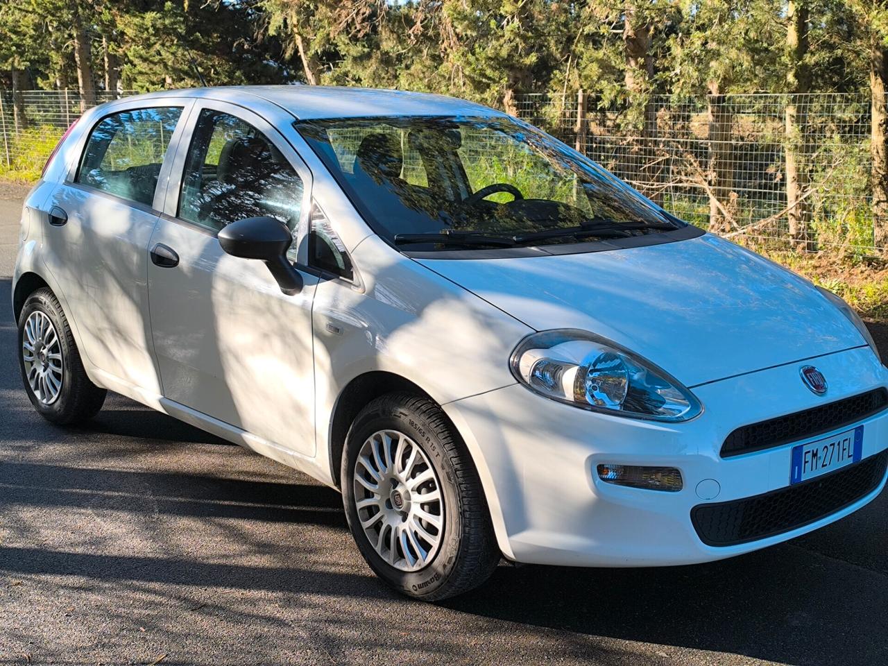 FIAT NEW PUNTO GPL CASA MADRE 10/2017 KM 65.000