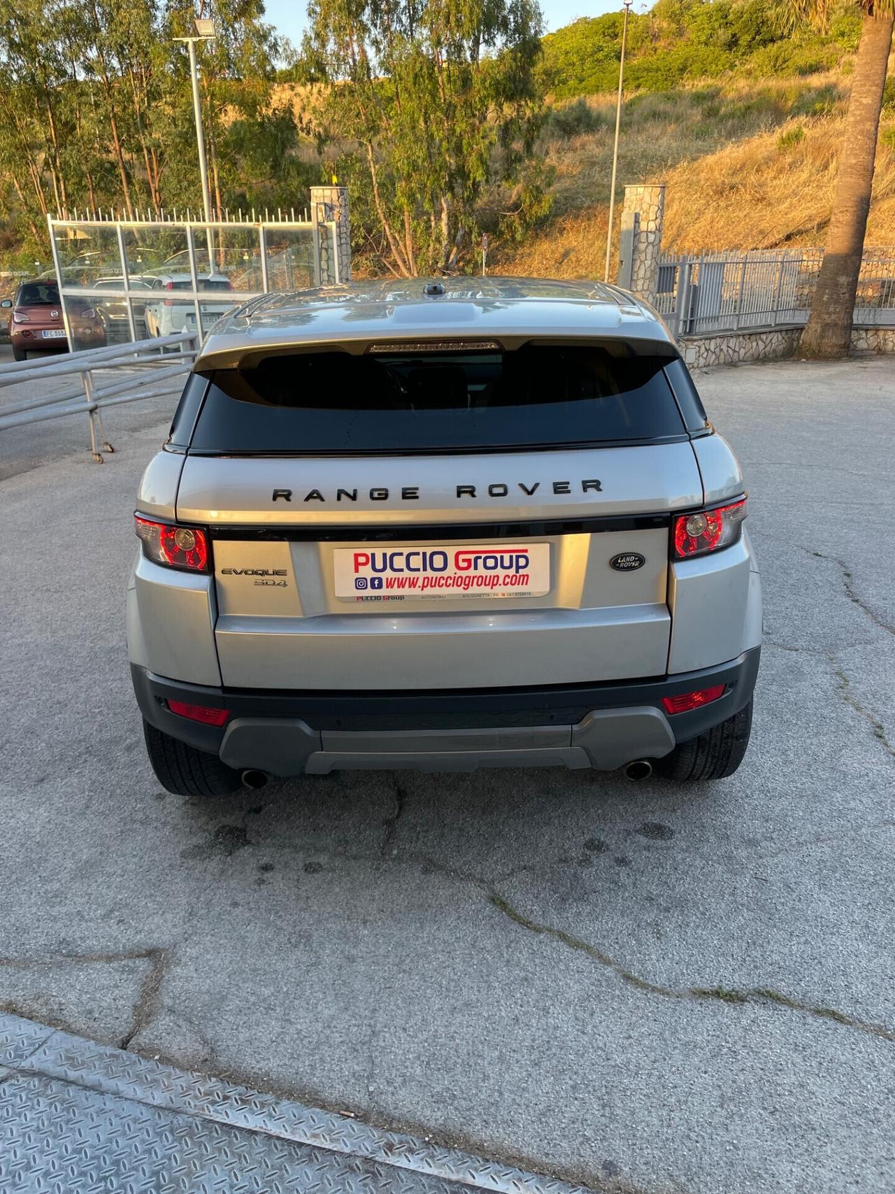 Land Rover Range Evoque 2.2 Sd4 5p. Pure