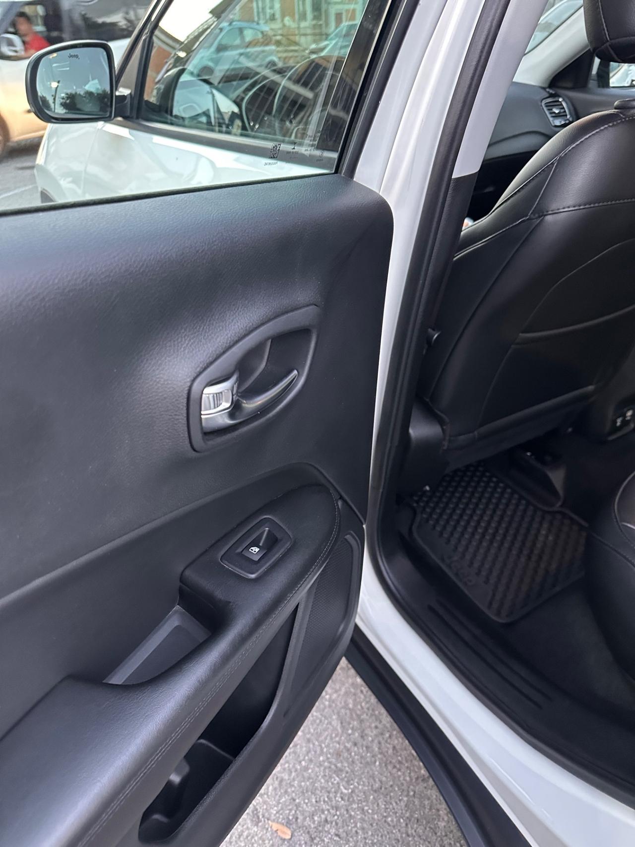 Jeep Compass 1.6 Multijet II 2WD Night Eagle