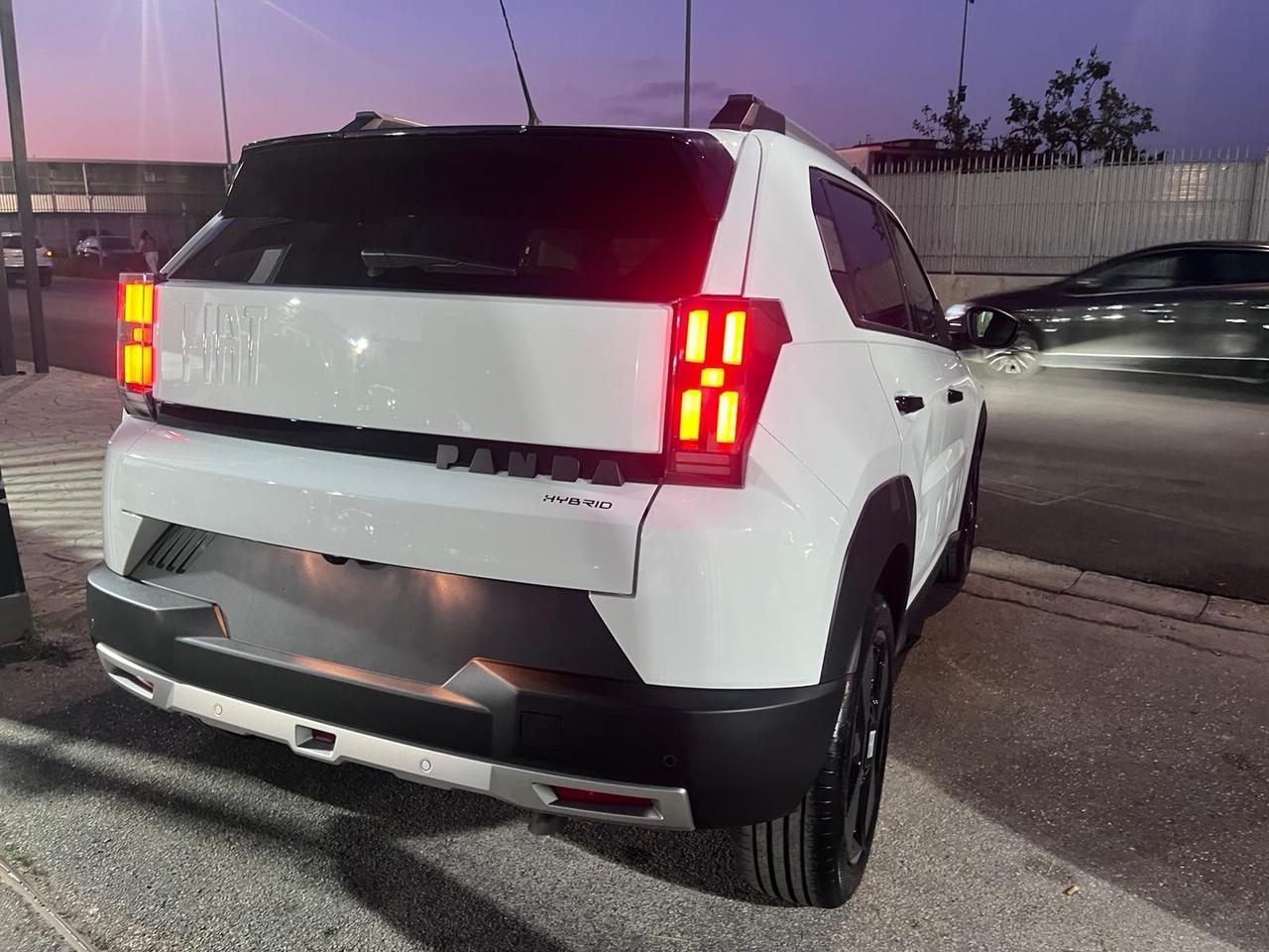 Fiat Grande Panda 1.2 Hybrid 110 CV S&S La Prima