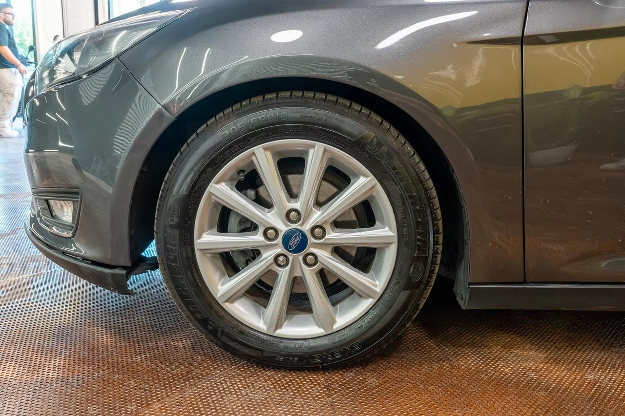 Ford Focus 1.5 TDCi 120 CV Start&Stop Powershift SW Titanium PERMUTA