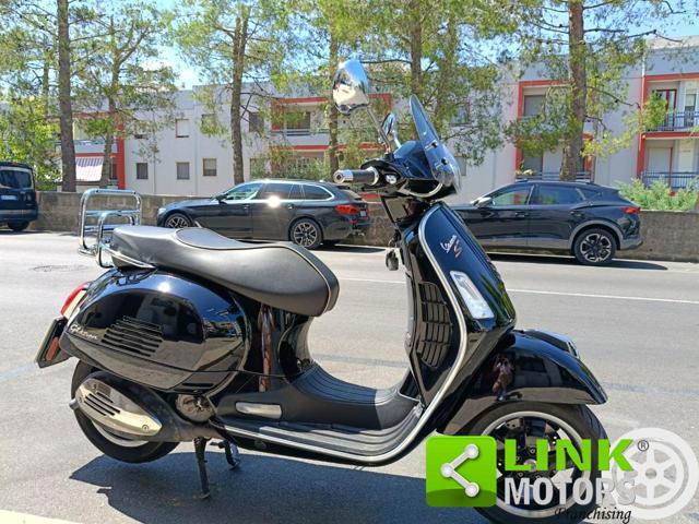 PIAGGIO Vespa GTS 300 Super ABS