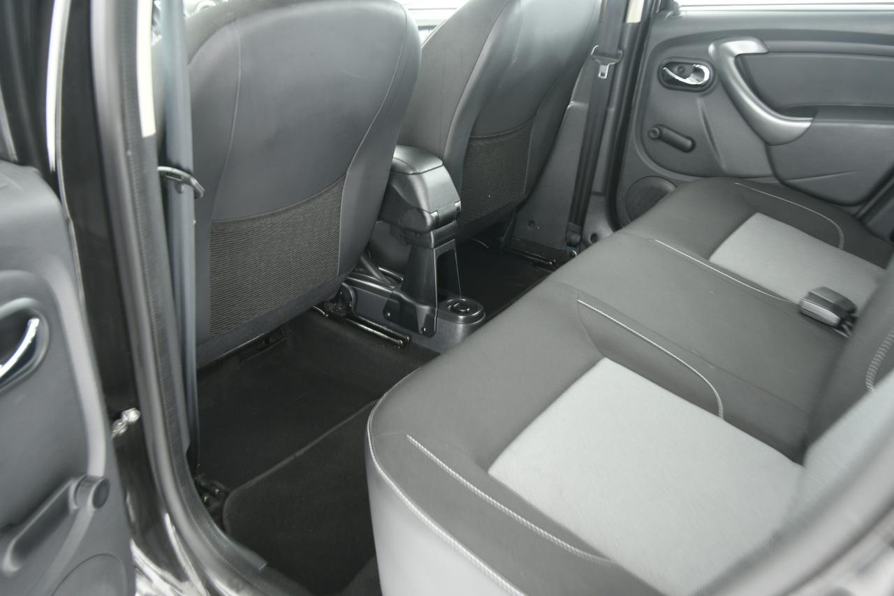 DACIA Duster 1.6 Ambiance 4x2 s&s 115cv my16 NEOPATENTATI+BLUETOOTH