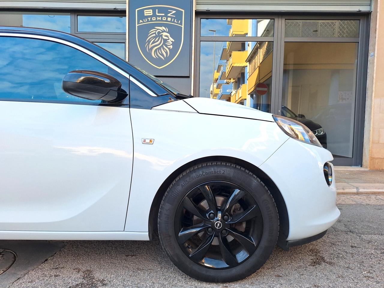 Opel Adam Rocks 1.2 70 CV Air