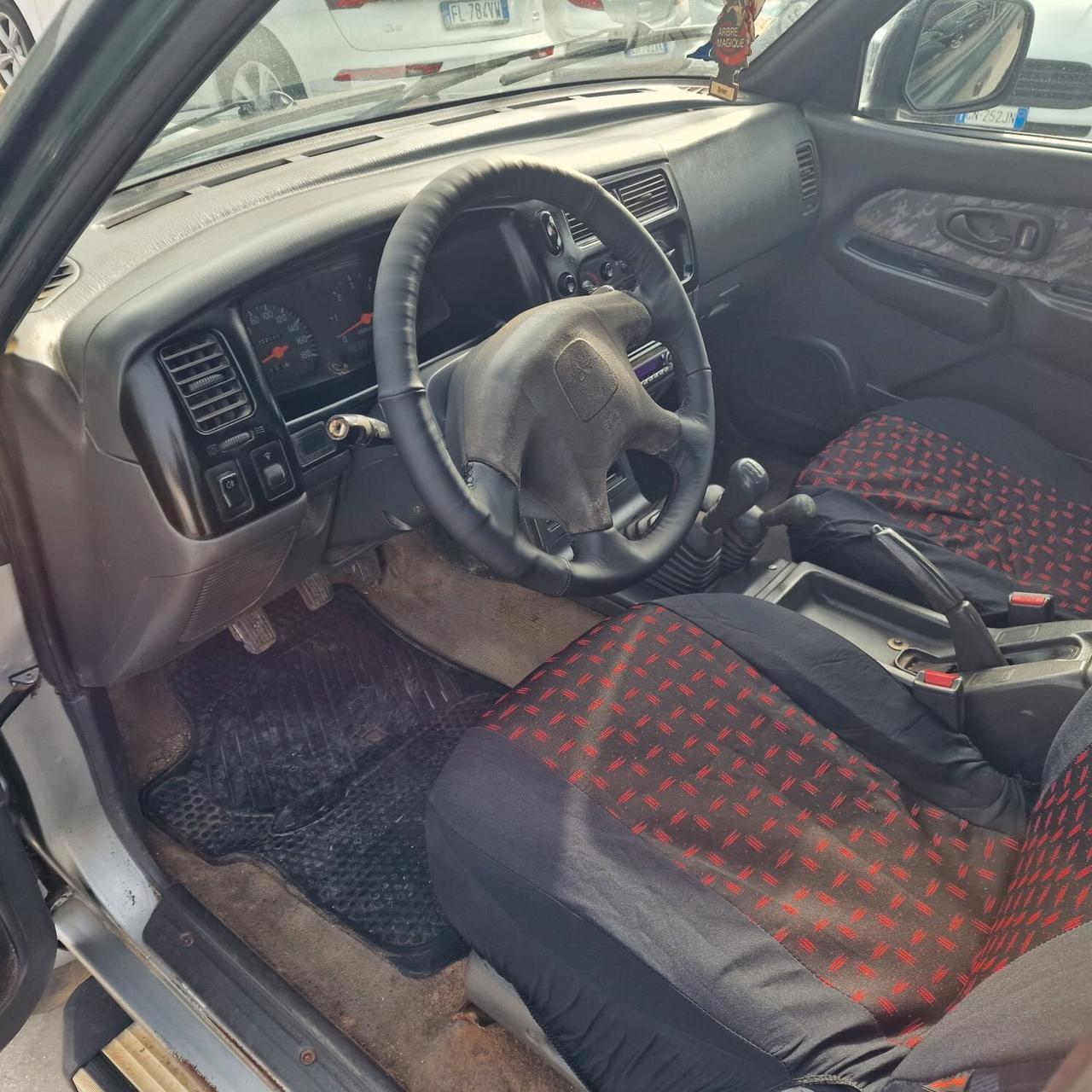 Mitsubishi L200 2.5 TDI 4WD Double Cab Pick-up FRIZIONE E TESTATA NUOVI