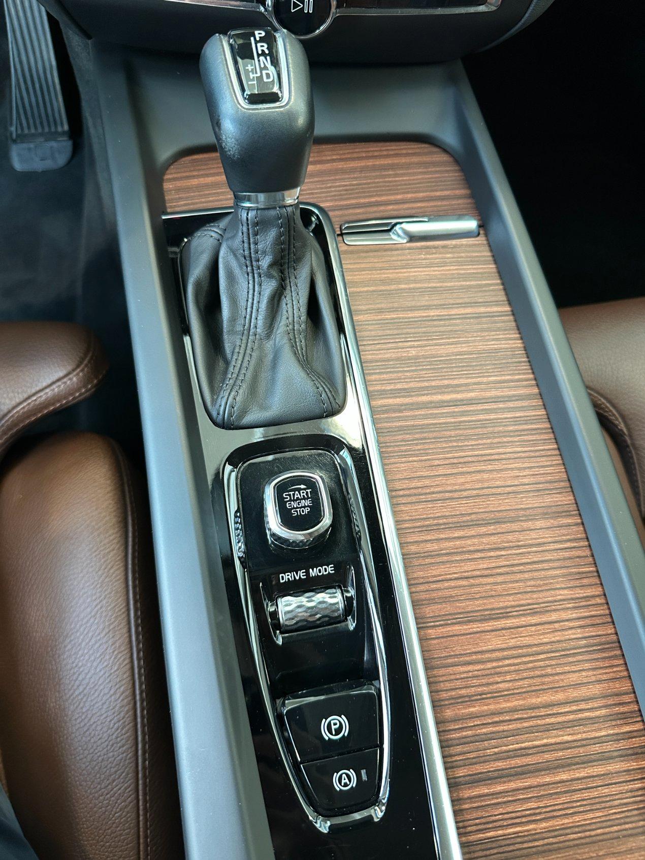 Volvo V60 2.0 d4 Inscription geartronic-19"-Carplay-Camera-Pelle