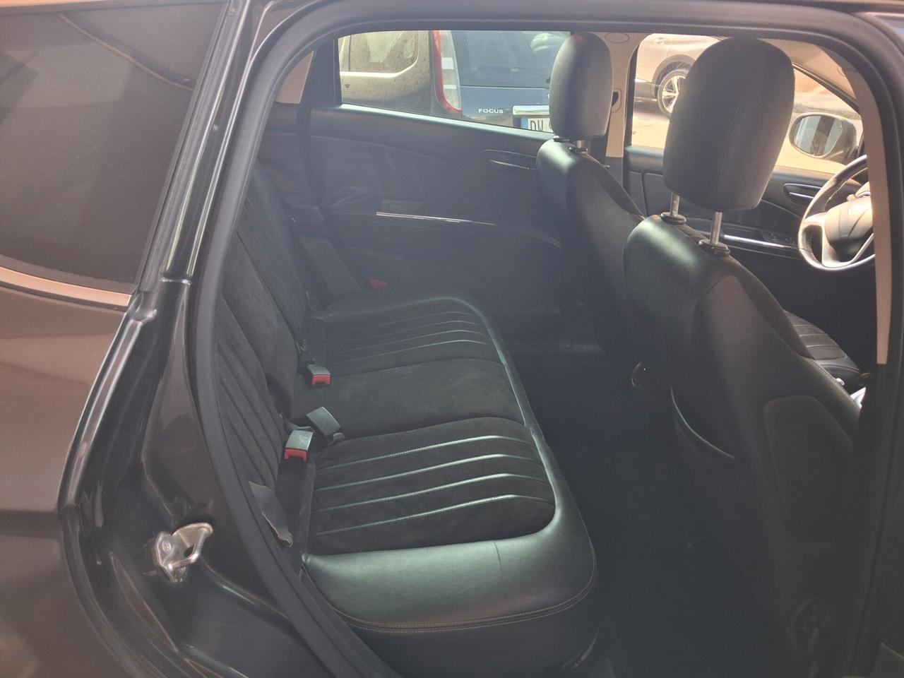 Lancia Delta 1.6 MJT cambio automatico 2009