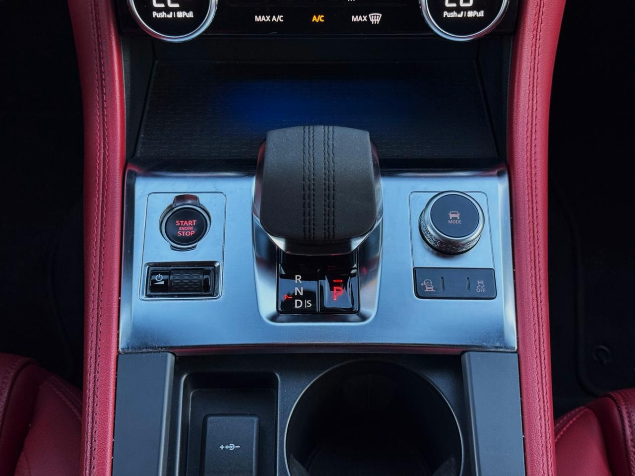 Jaguar F-Pace 2.0d i4 MHEV R-Dynamic SE 204CV