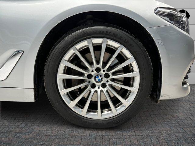 BMW 530 d xDrive 249CV Touring Business