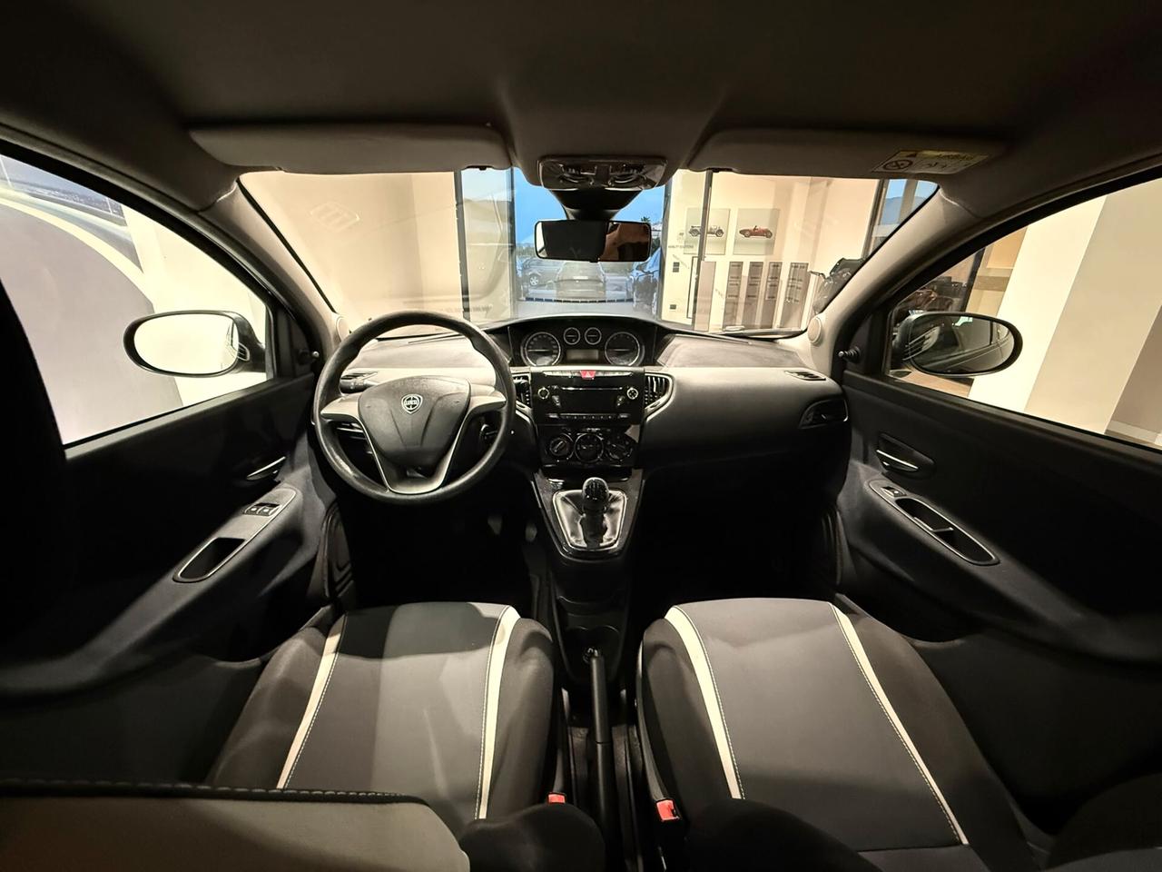 Lancia Ypsilon 1.2 69 CV 5 porte Elle