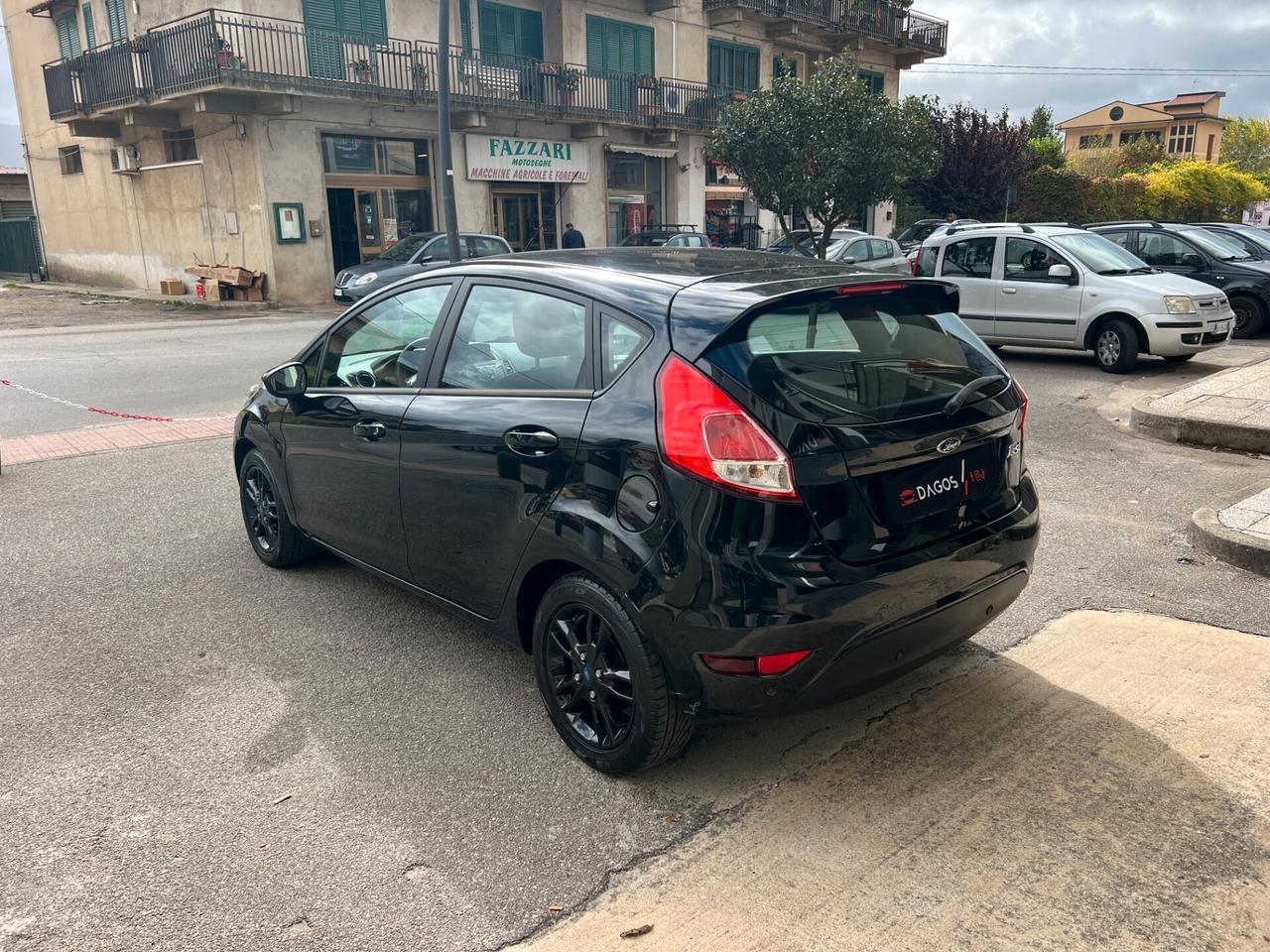 Ford Fiesta 1.5 TDCi 75CV 5 porte Titanium