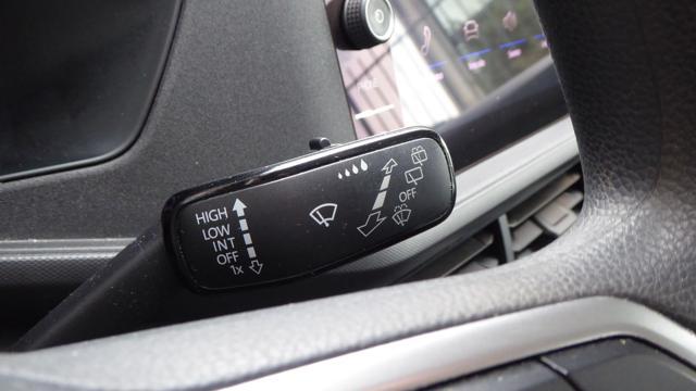 VOLKSWAGEN T-Cross 1.0 TSI Urban BMT