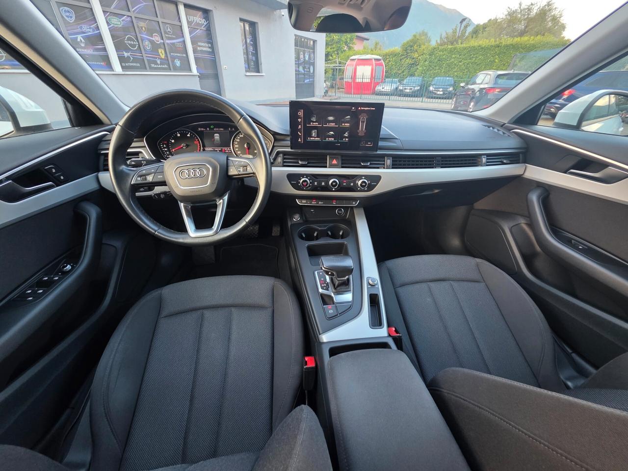 Audi A4 Avant 30 TDI/136 CV S tronic Business