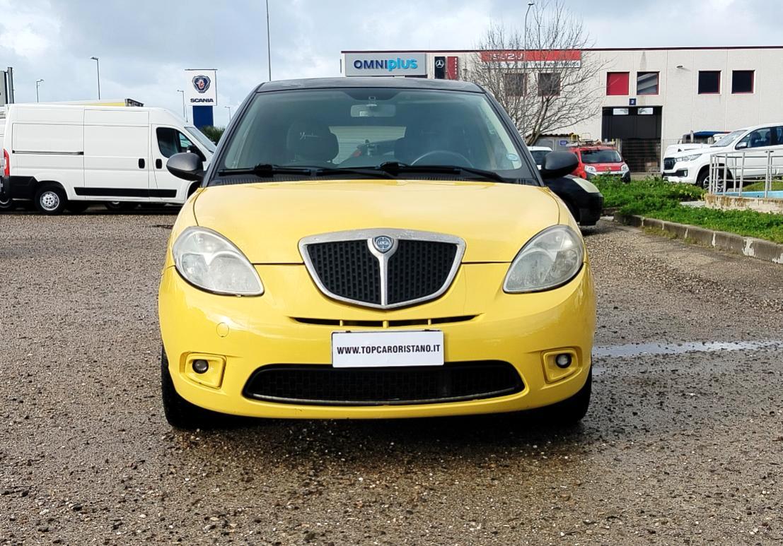 Lancia Ypsilon 3 Porte Ypsilon 1.3 mjt 16v Sport MomoDesign 105cv
