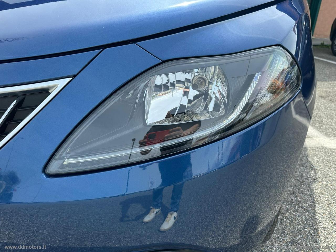 LANCIA Ypsilon 1.0 FireFly 5p.S&S Hybrid Silver *NEOPATENTATI*