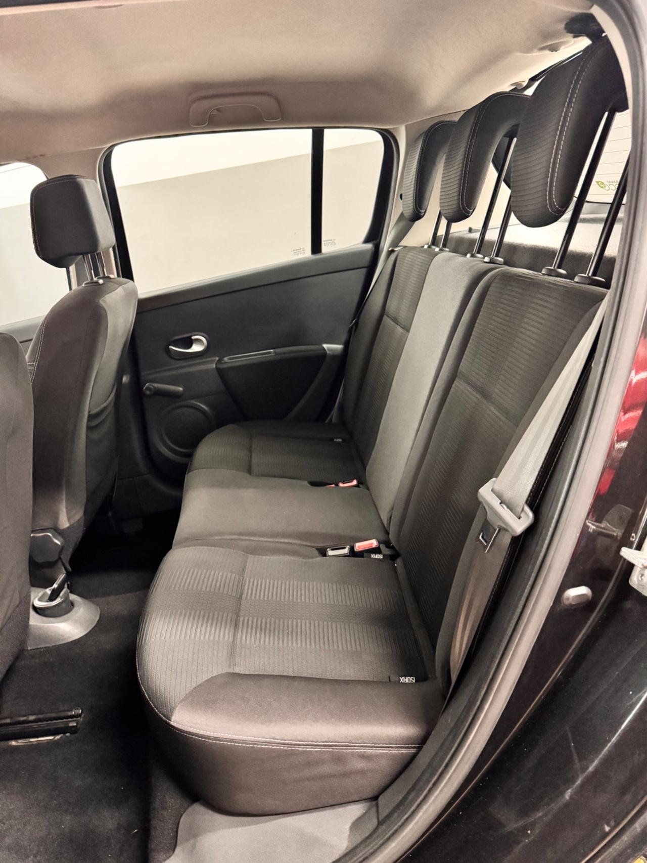 Renault Clio 1.2 75 Cv 5 Porte Benz/Gpl 115.000 KM