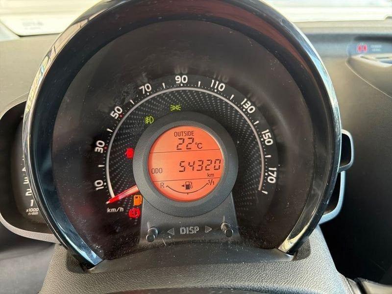 Toyota Aygo 1.0 x-wave 5p