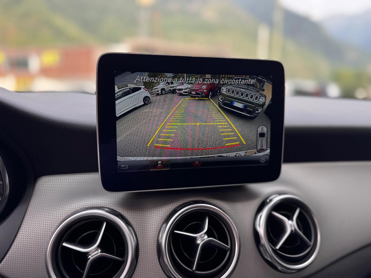 Mercedes-benz GLA 200 Automatic Premium
