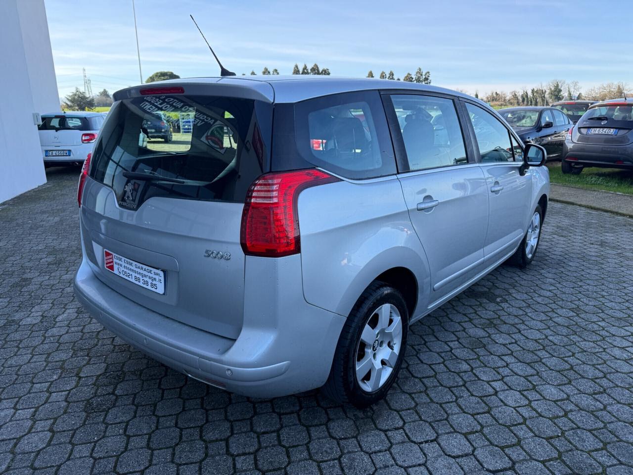 Peugeot 5008 BlueHDi 120 |7 POSTI