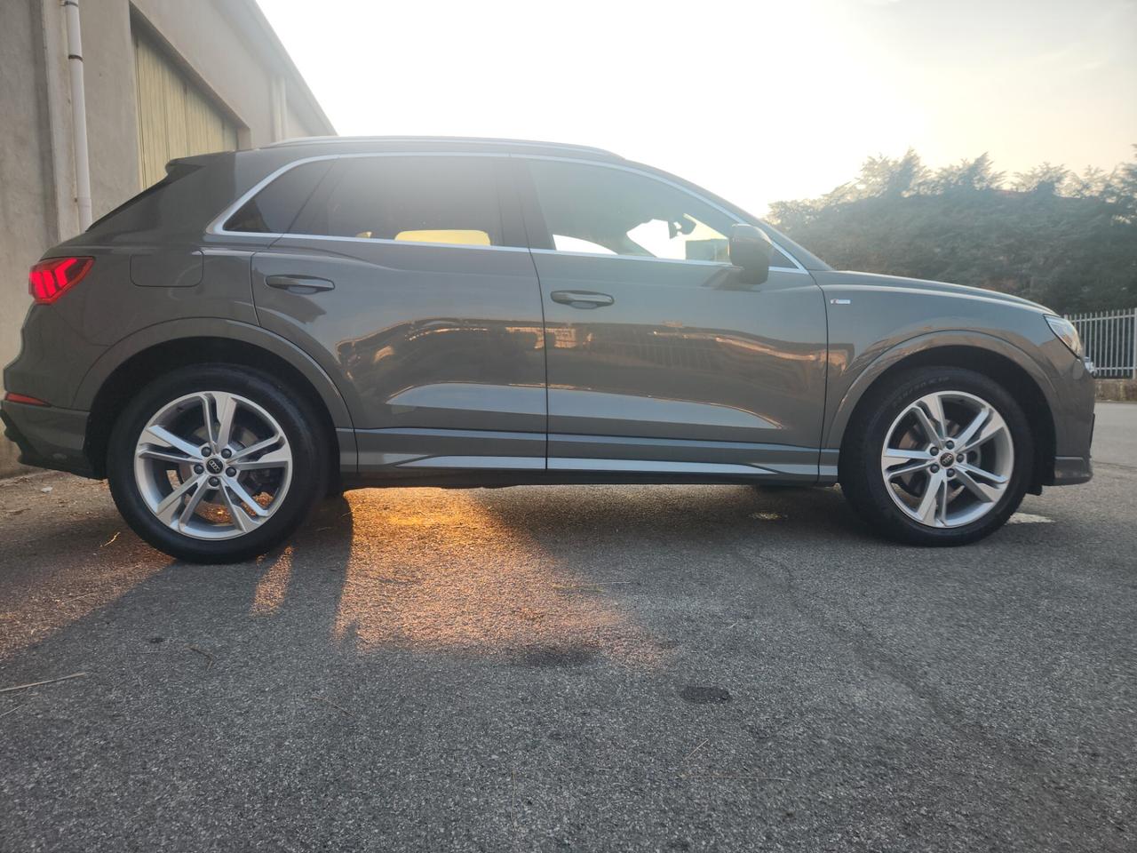 Audi Q3 35 2.0 TDI S LINE EDITION QUATTRO S TRONIC