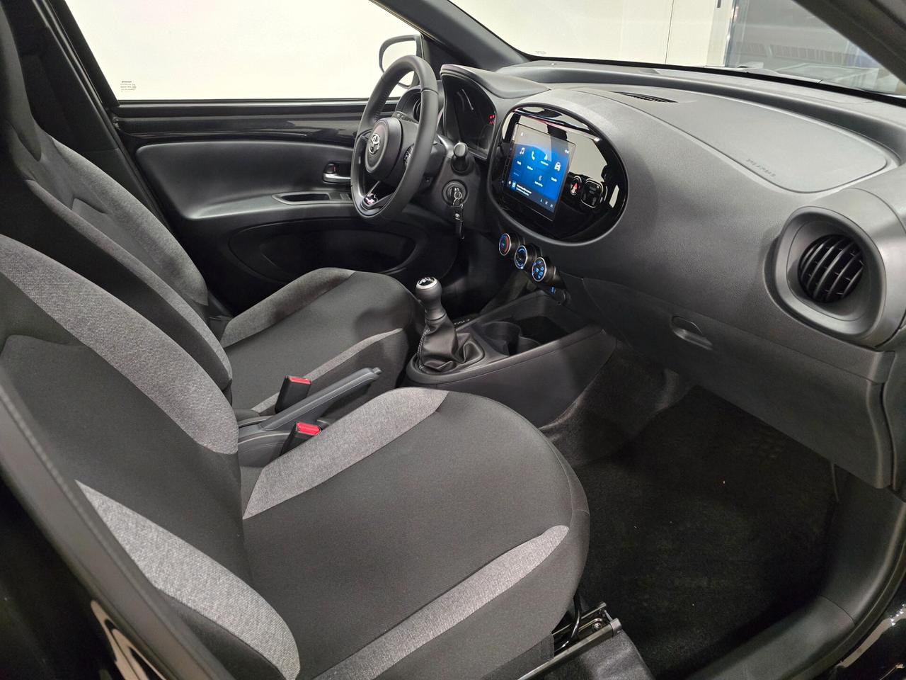 Toyota Aygo X 1.0 VVT-i 72 CV 5 porte Trend Air