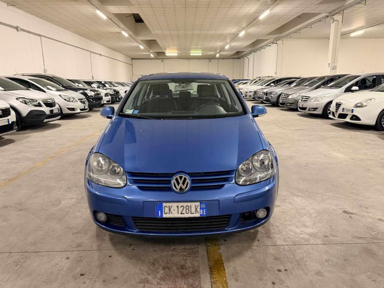 Volkswagen Golf 1.6 16V FSI 5p. Sportline