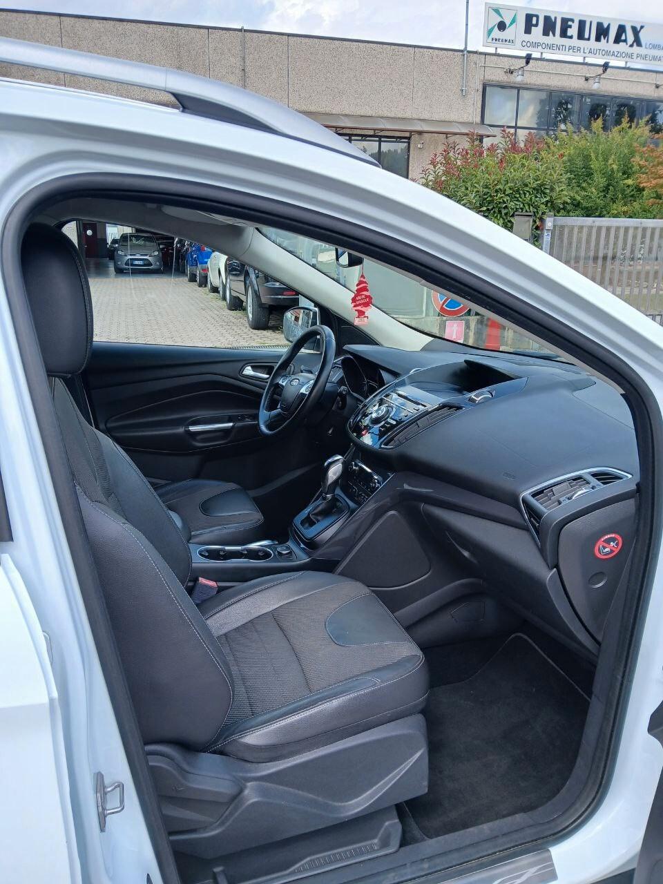 Ford Kuga 2.0 TDCI 140 CV 4WD Powershift